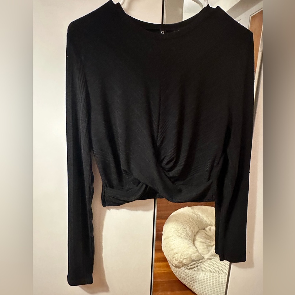 H&M long sleeve black crop top